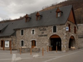 Office de Tourisme (Maison Latapie)